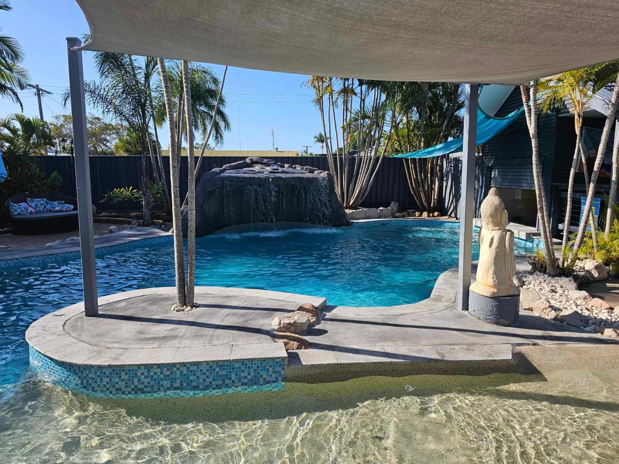 Grange Resort เฮอร์วีย์เบย์ ภายนอก รูปภาพ